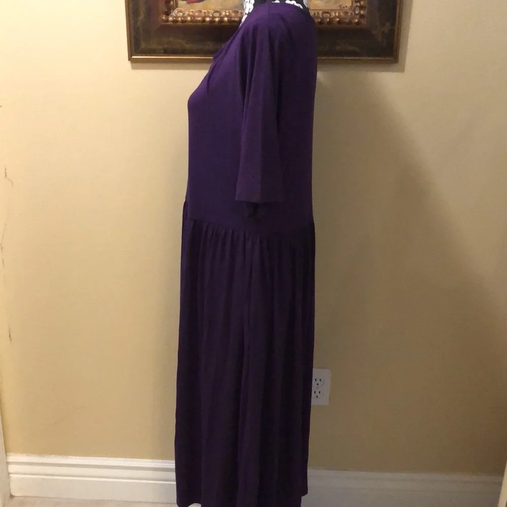💜Zenana Outfitters plum purple comfy short sleeve t-shirt dress with pockets - Picture 6 of 10